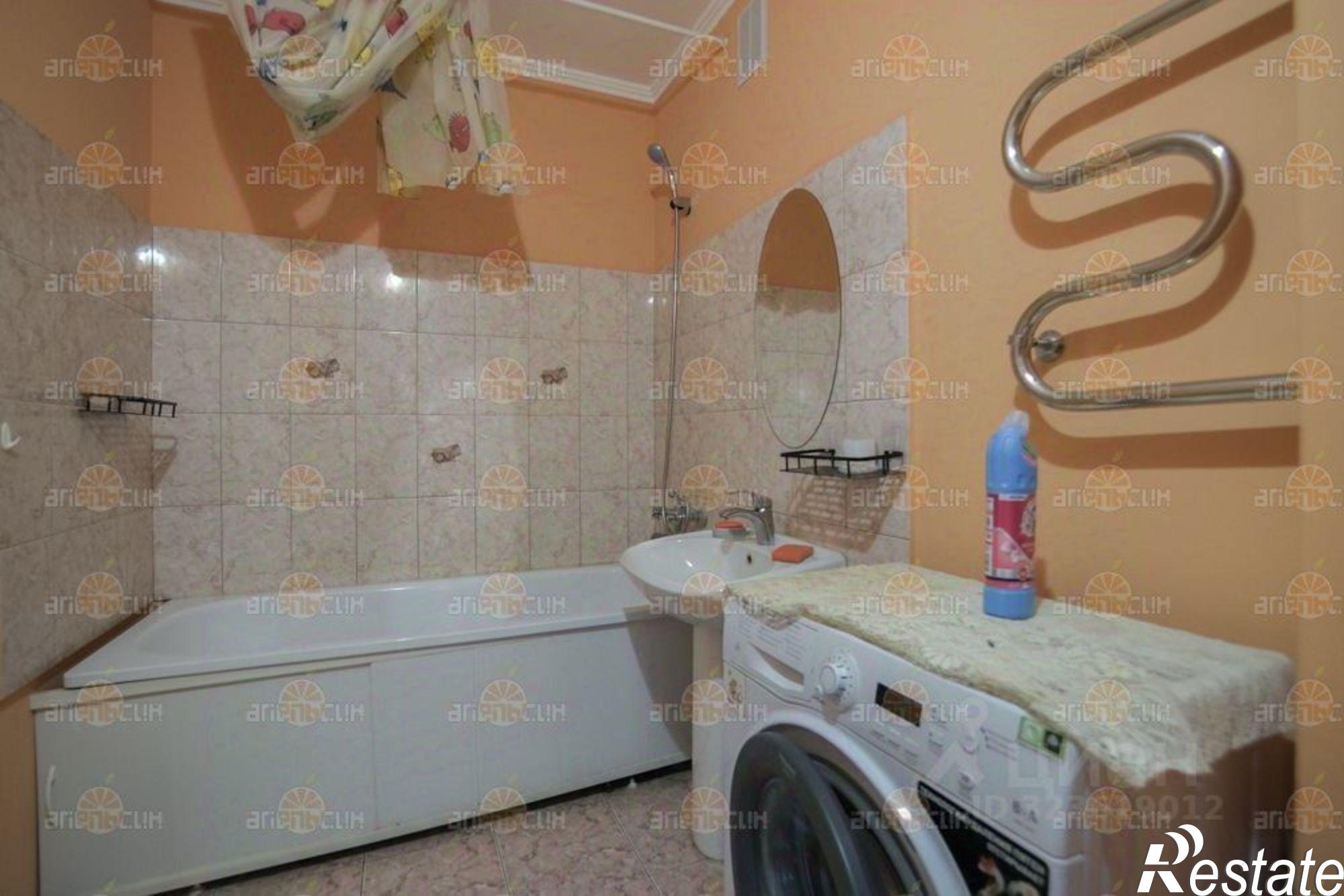 Сдать квартиру за 18 000 рублей на переулок Макарова, 12/1