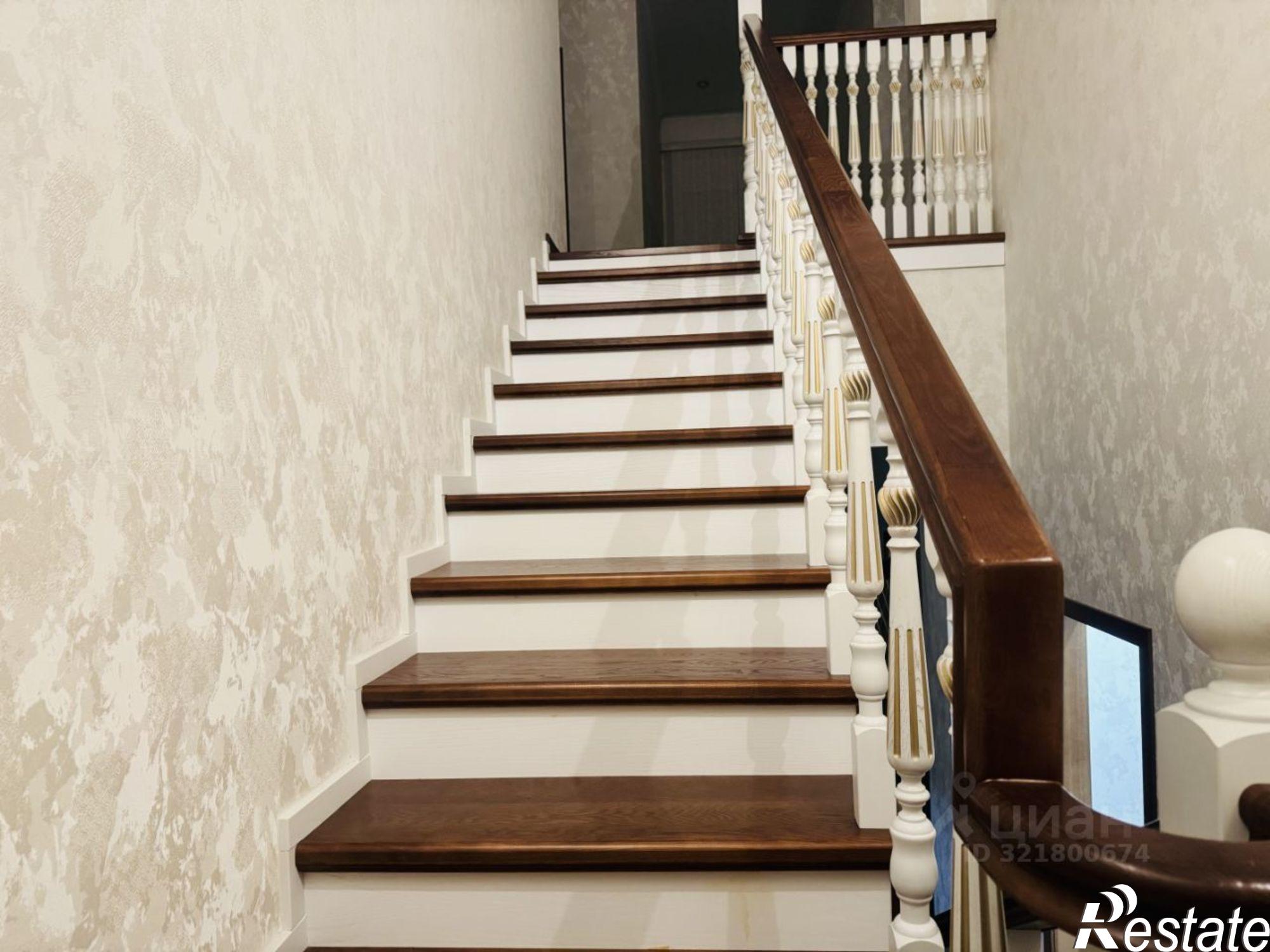 Купить дачу, дом, коттедж за 28 500 000 рублей на Севастопольский переулок, 51