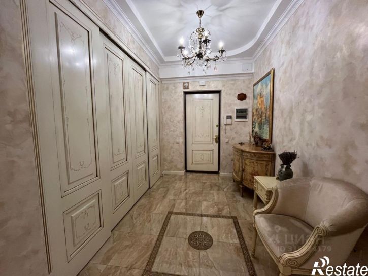 4-комн квартира улица Маршала Жукова, 2,  д. 2