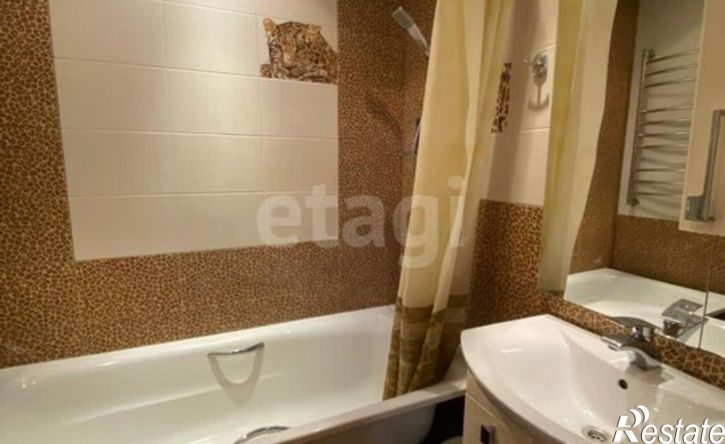 4-комн квартира ул Л.Толстого, 6,  д. 6