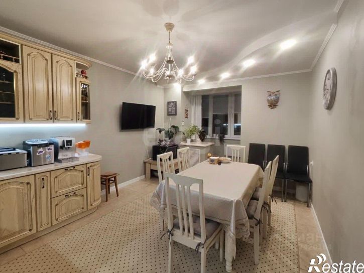 4-комн квартира улица Чехова, 39,  д. 39