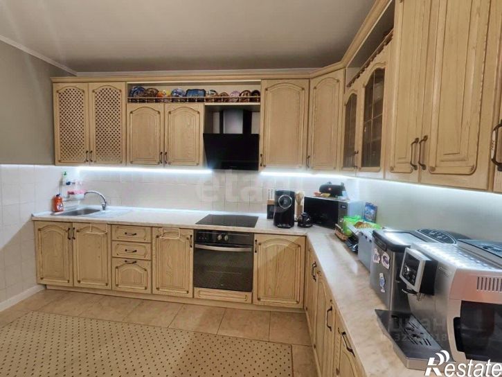 4-комн квартира улица Чехова, 39,  д. 39