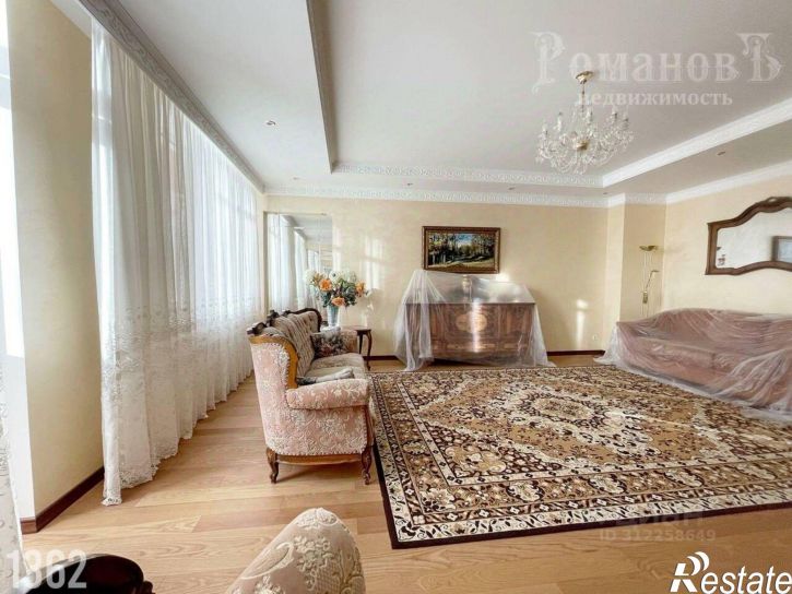 3-комн квартира улица Мира, 284/1,  д. 284/1