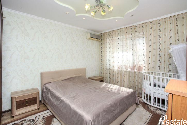 2-комн квартира улица Серова, 468/6,  д. 468/6