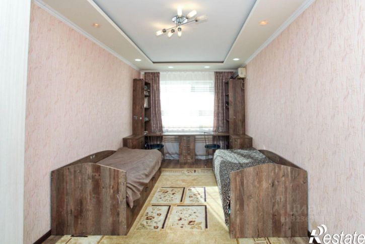 2-комн квартира улица Серова, 468/6,  д. 468/6