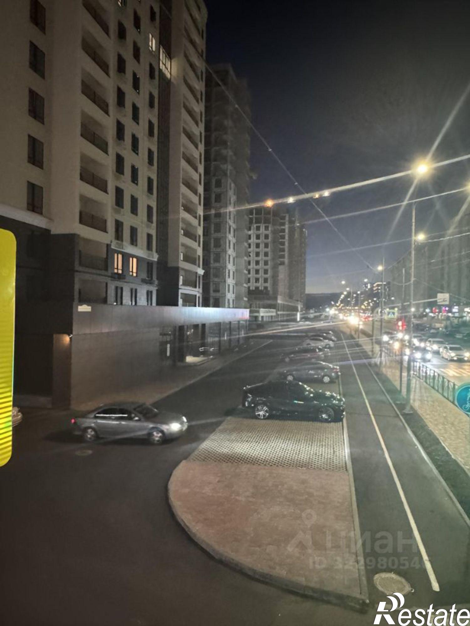 Сдать торговое помещение за 105 000 рублей на улица 45-я Параллель, 46