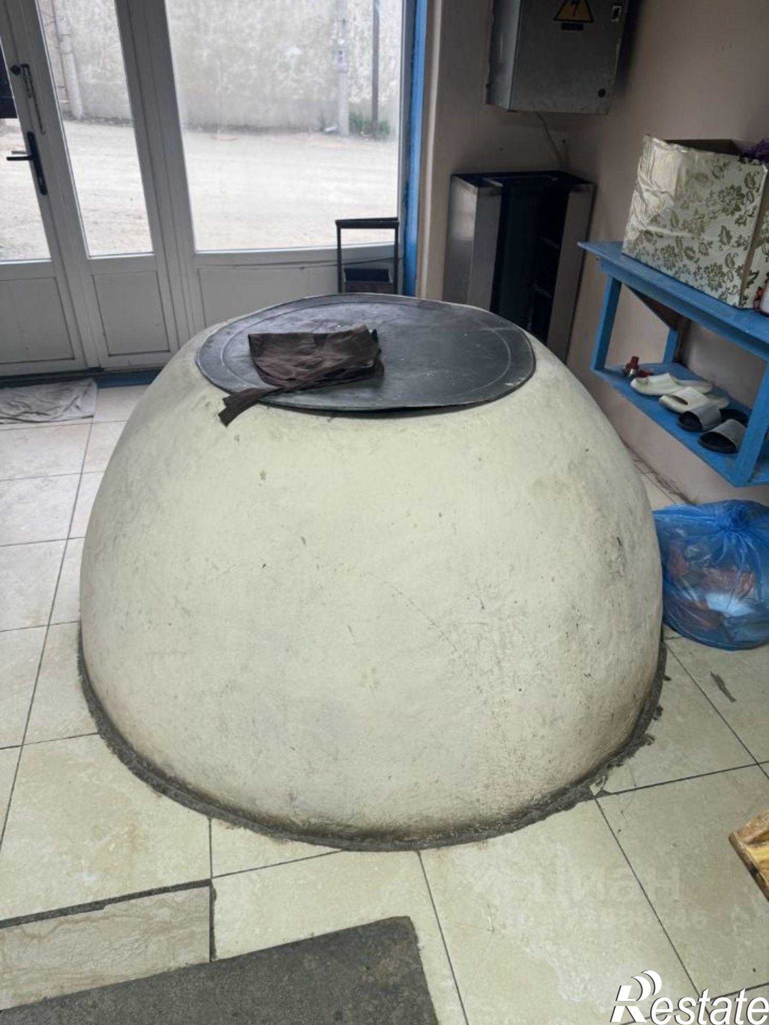 Сдать торговое помещение за 105 000 рублей на улица 45-я Параллель, 46