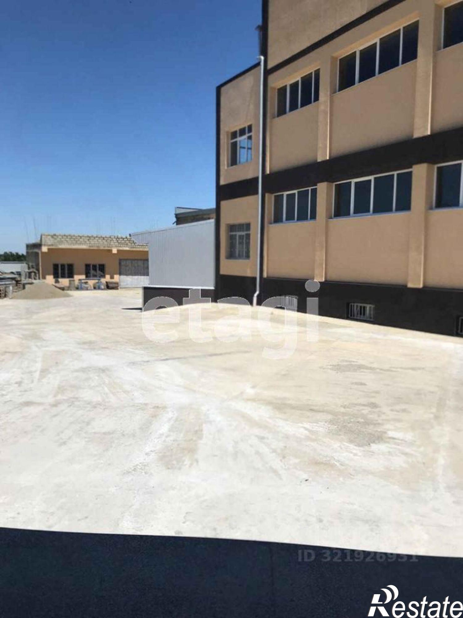 Купить складское помещение за 200 002 000 рублей на проспект Кулакова, 36