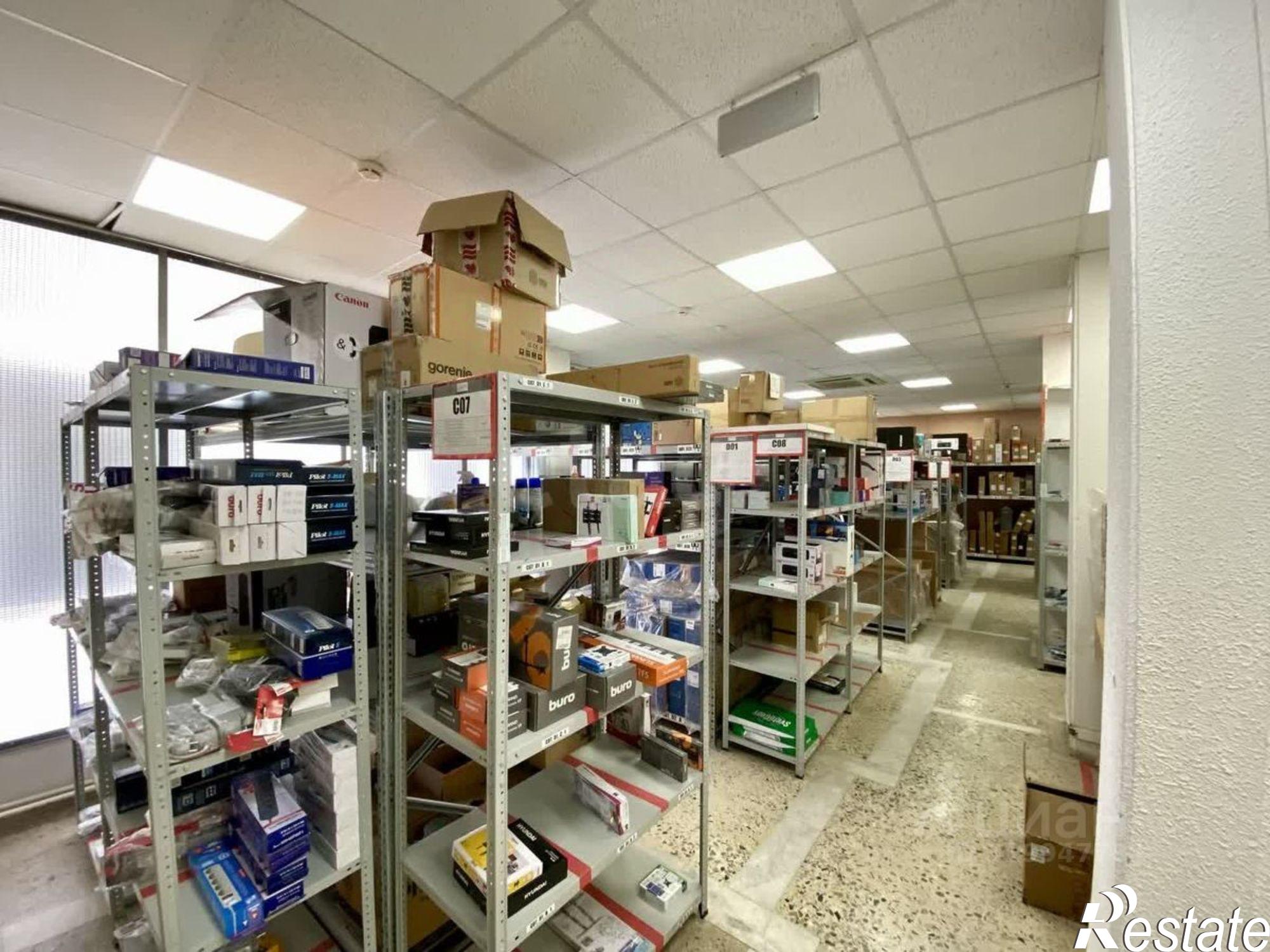 Купить торговое помещение за 59 500 100 рублей на улица Маршала Жукова, 42