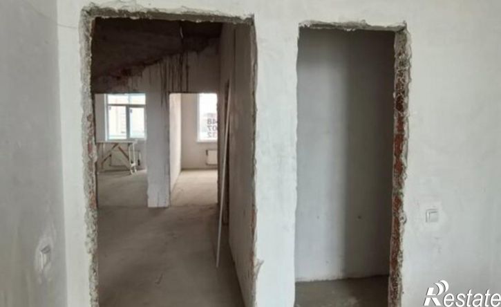 4-комн квартира улица Розы Люксембург, 32,  д. 32