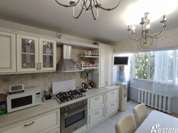 4-комн квартира улица Маршала Жукова, 30,  д. 30