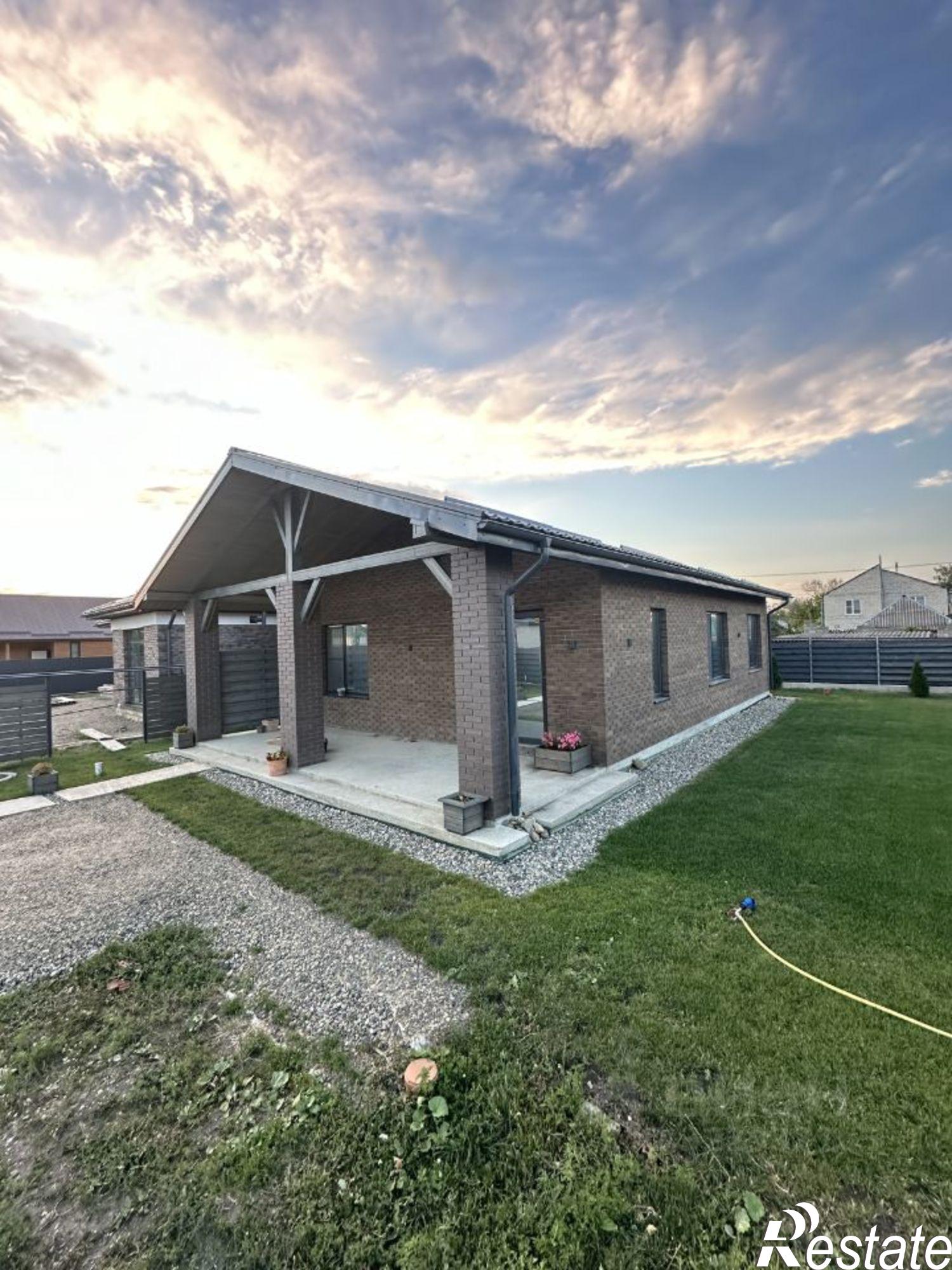 Купить дачу, дом, коттедж за 11 500 000 рублей на улица Росгипрозем-3, 106