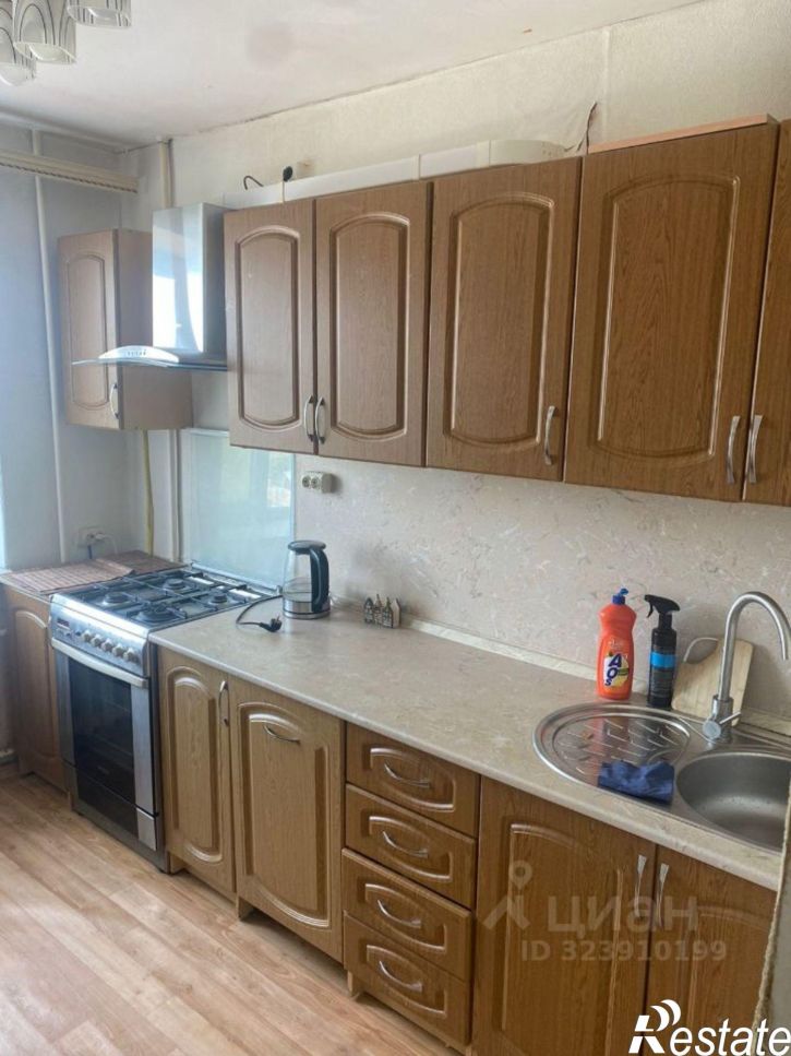 2-комн квартира улица Серова, 458,  д. 458