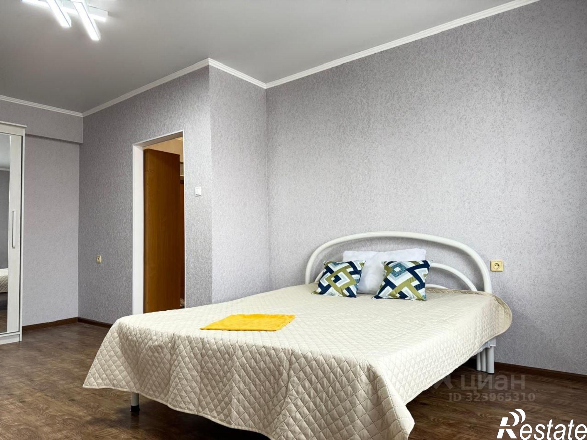 Сдать квартиру за 20 000 рублей на ул 45 Параллель, 73