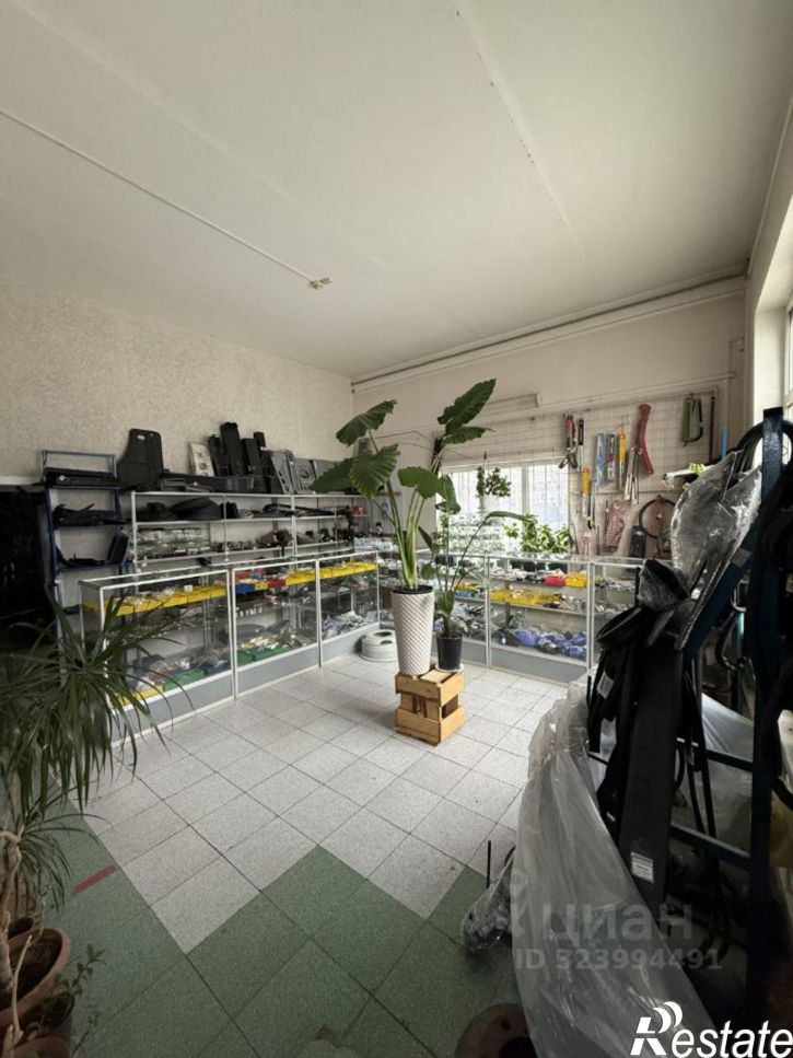 Торговое помещение Заводская улица, 15/6,  д. 15/6