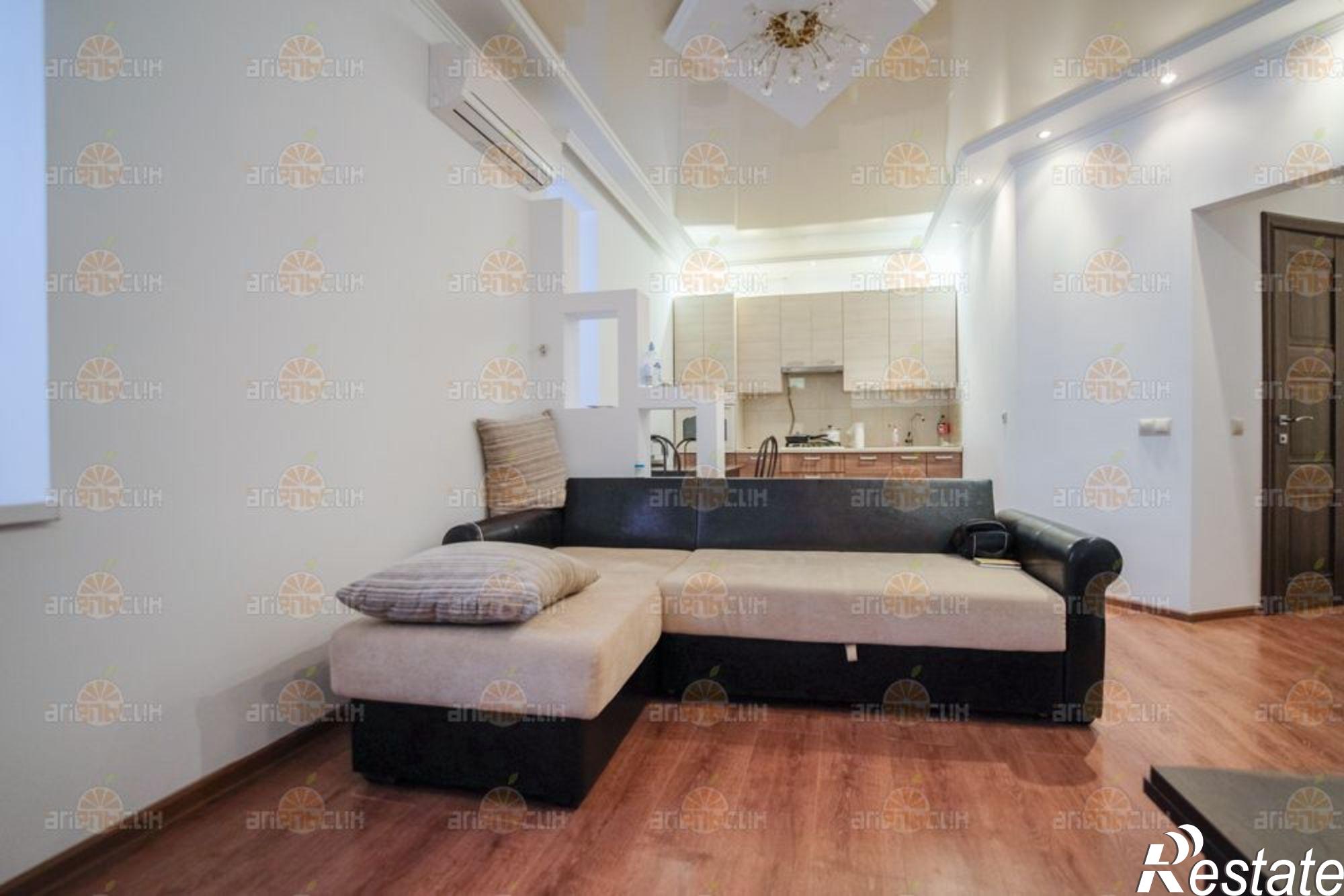 Сдать квартиру за 27 000 рублей на Лопырина, 121