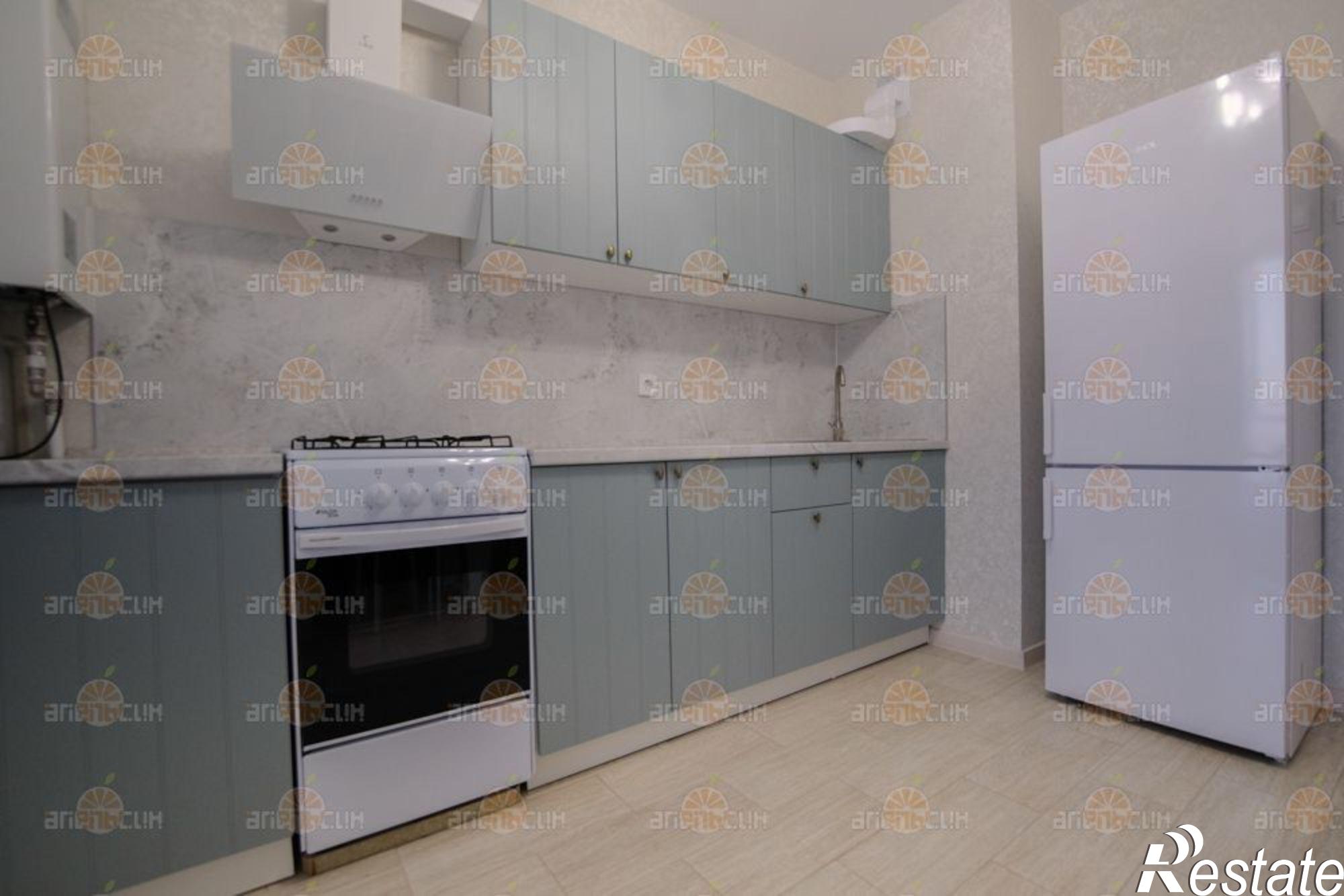 Сдать квартиру за 30 000 рублей на Андрея Голуба, 12