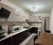 3-комн, 69кв м, этаж 1/10 улица Чехова, 33