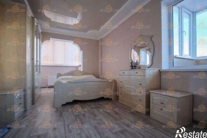 3-комн квартира Октябрьская, 190