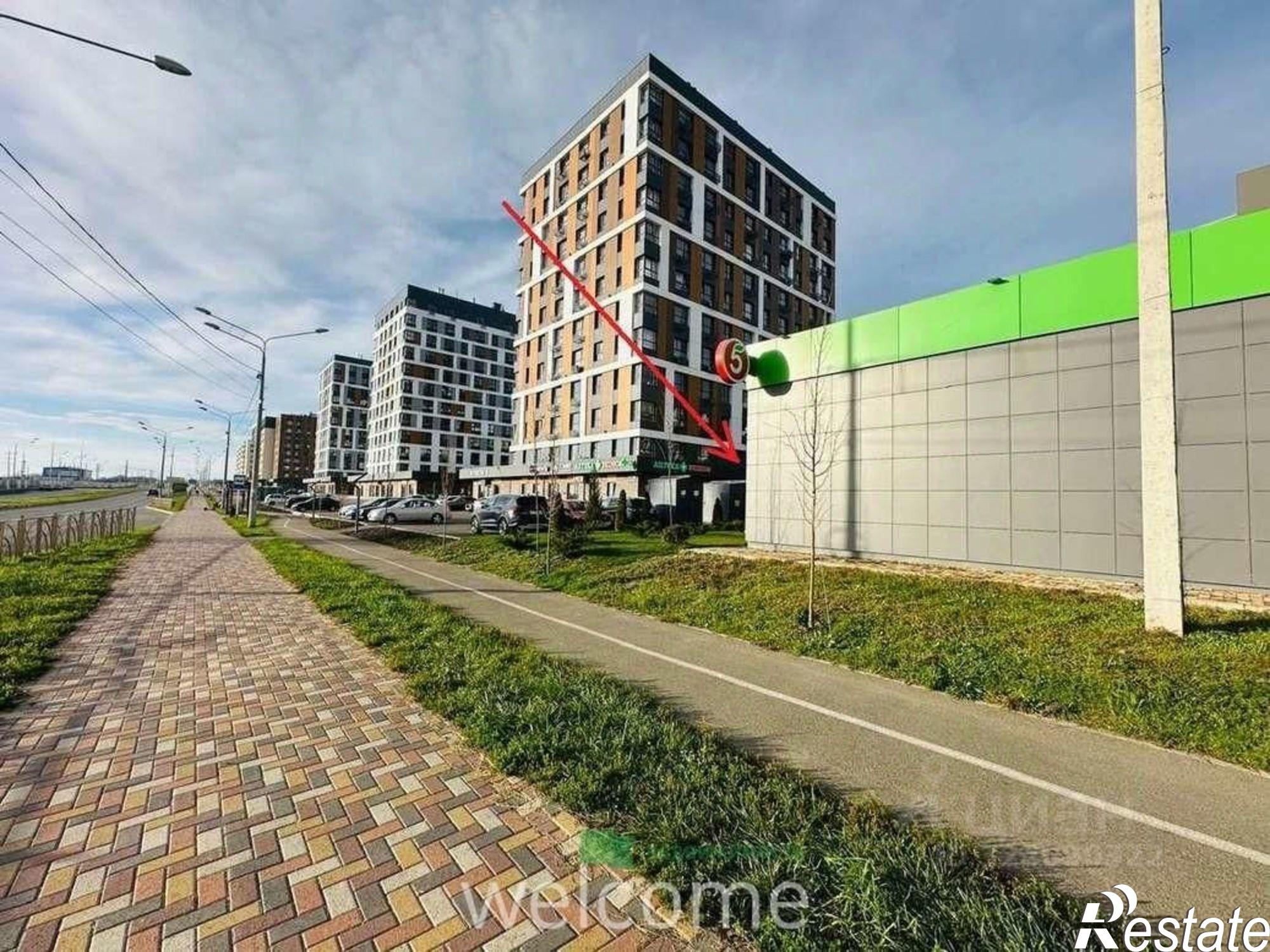 Сдать торговое помещение за 87 000 рублей на улица 45-я Параллель, 79/1