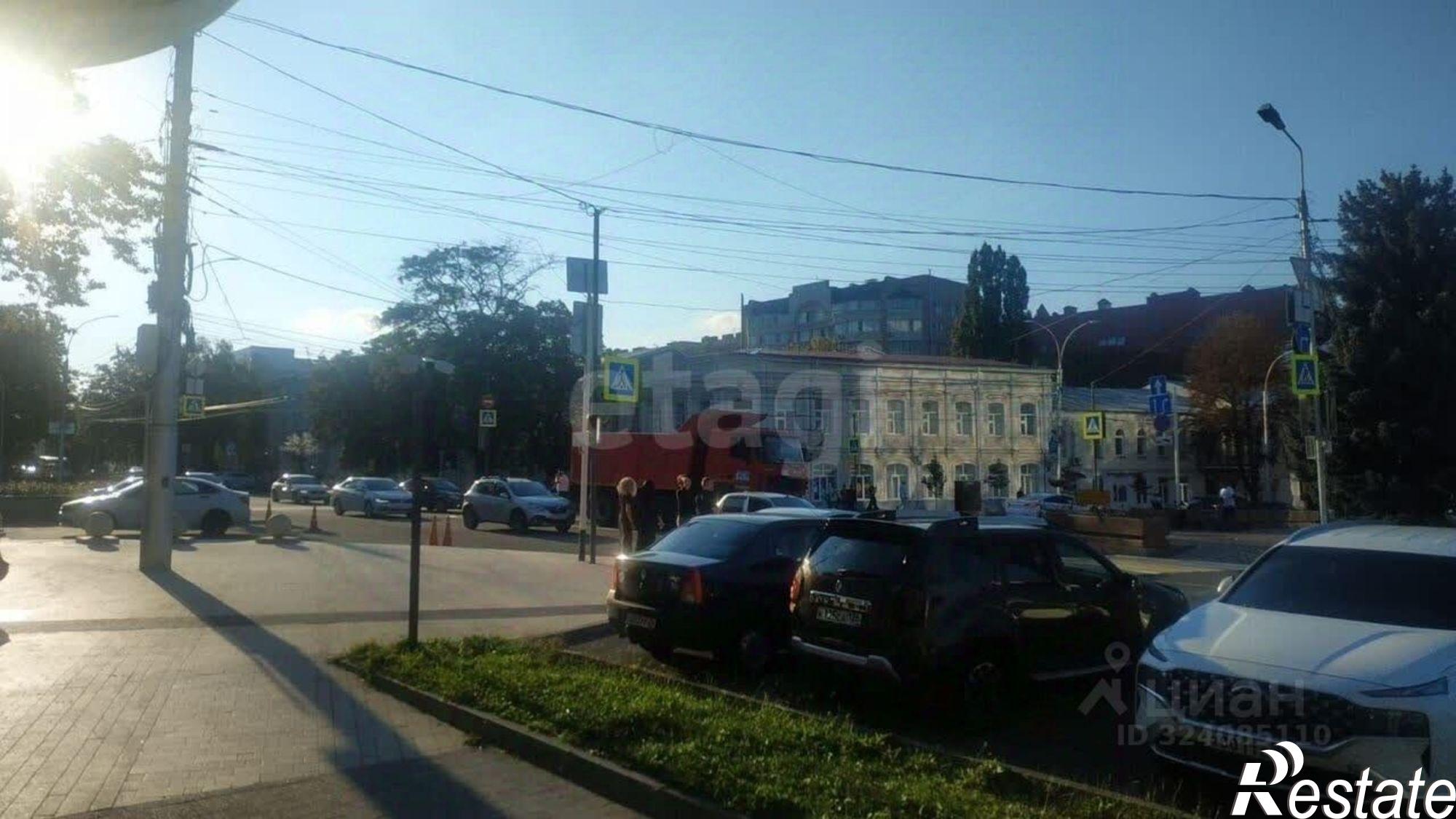 Купить квартиру за 2 500 000 рублей на улица Дзержинского, 108/8