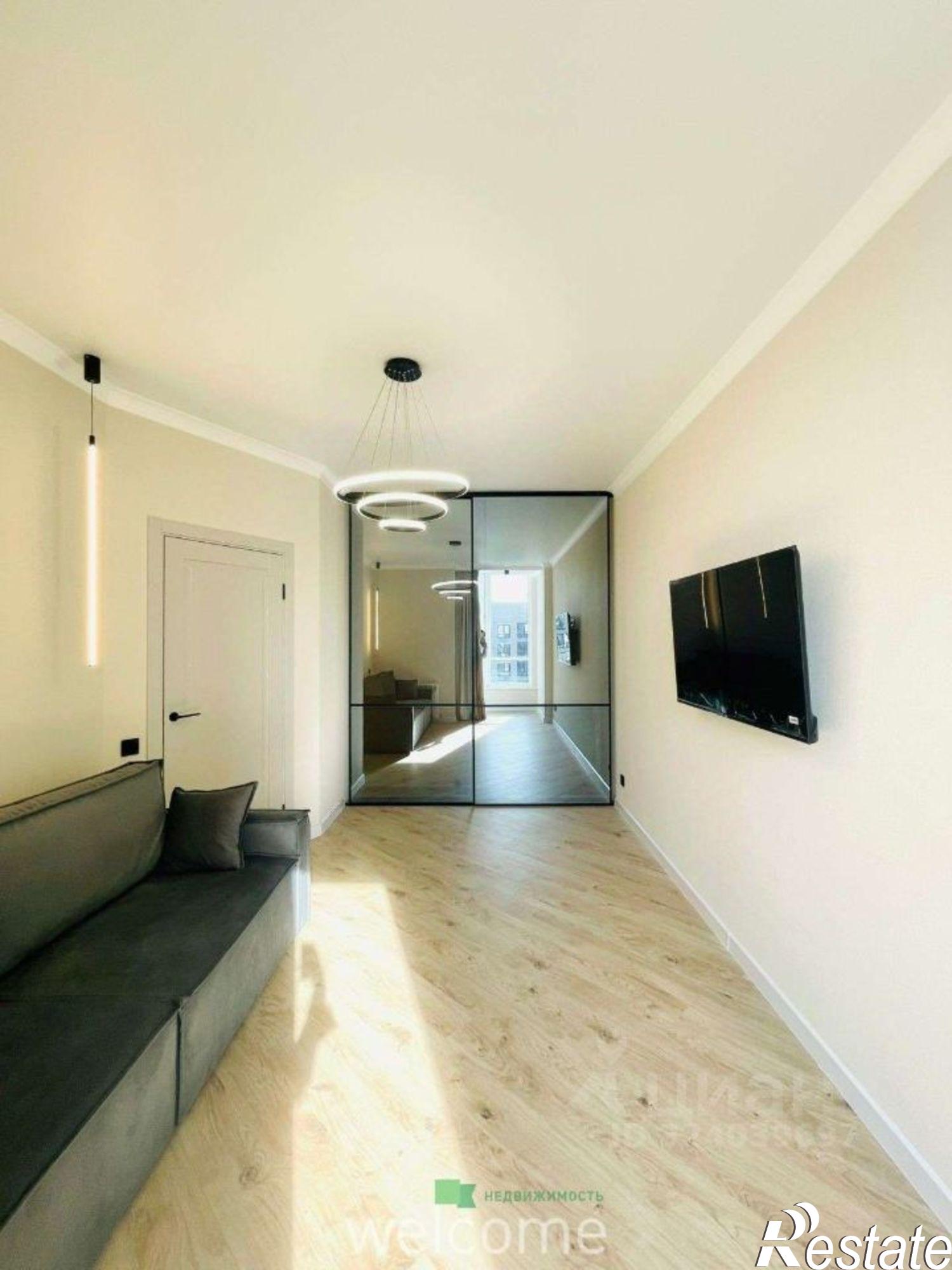 Купить квартиру за 5 570 000 рублей на Российский пр-кт, 17