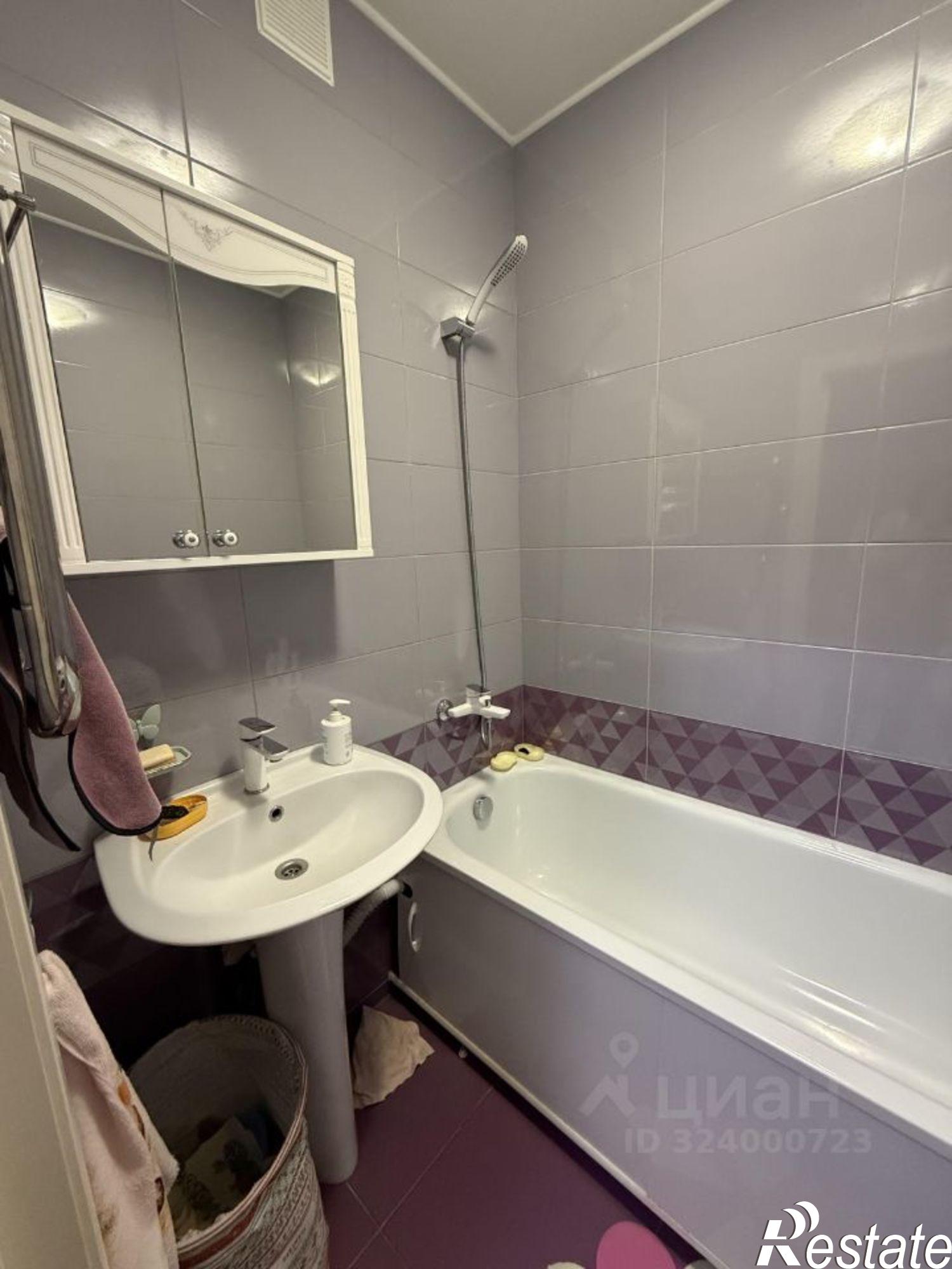 Купить квартиру за 6 100 000 рублей на улица Орджоникидзе, 4