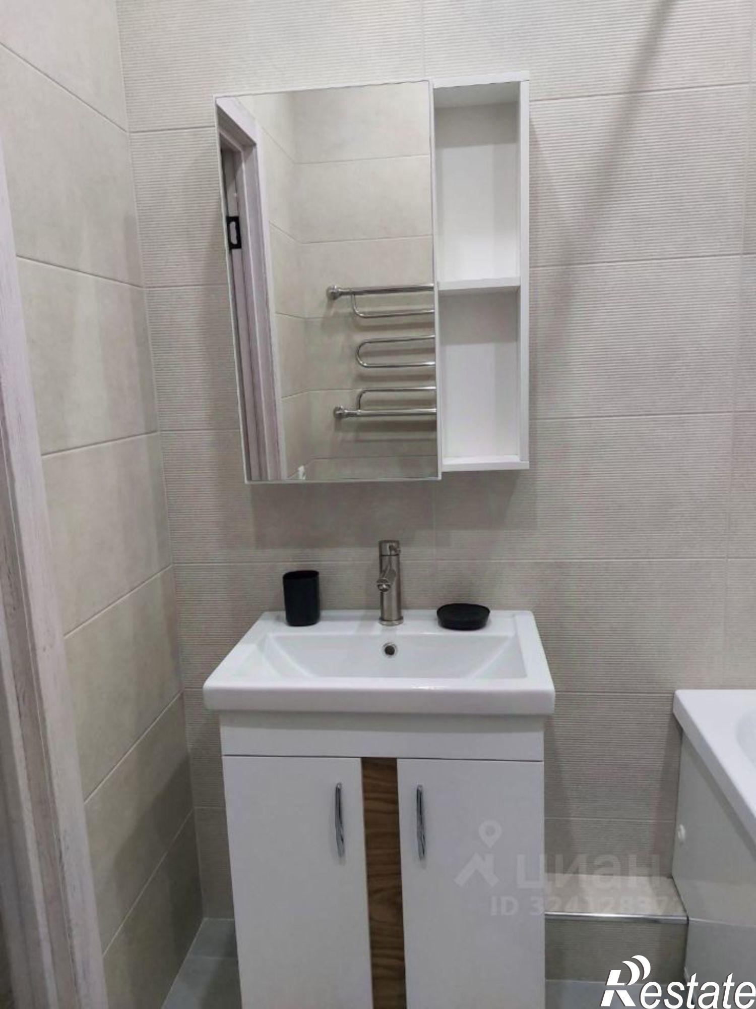 Сдать квартиру за 40 000 рублей на улица Николая Голодникова, 9