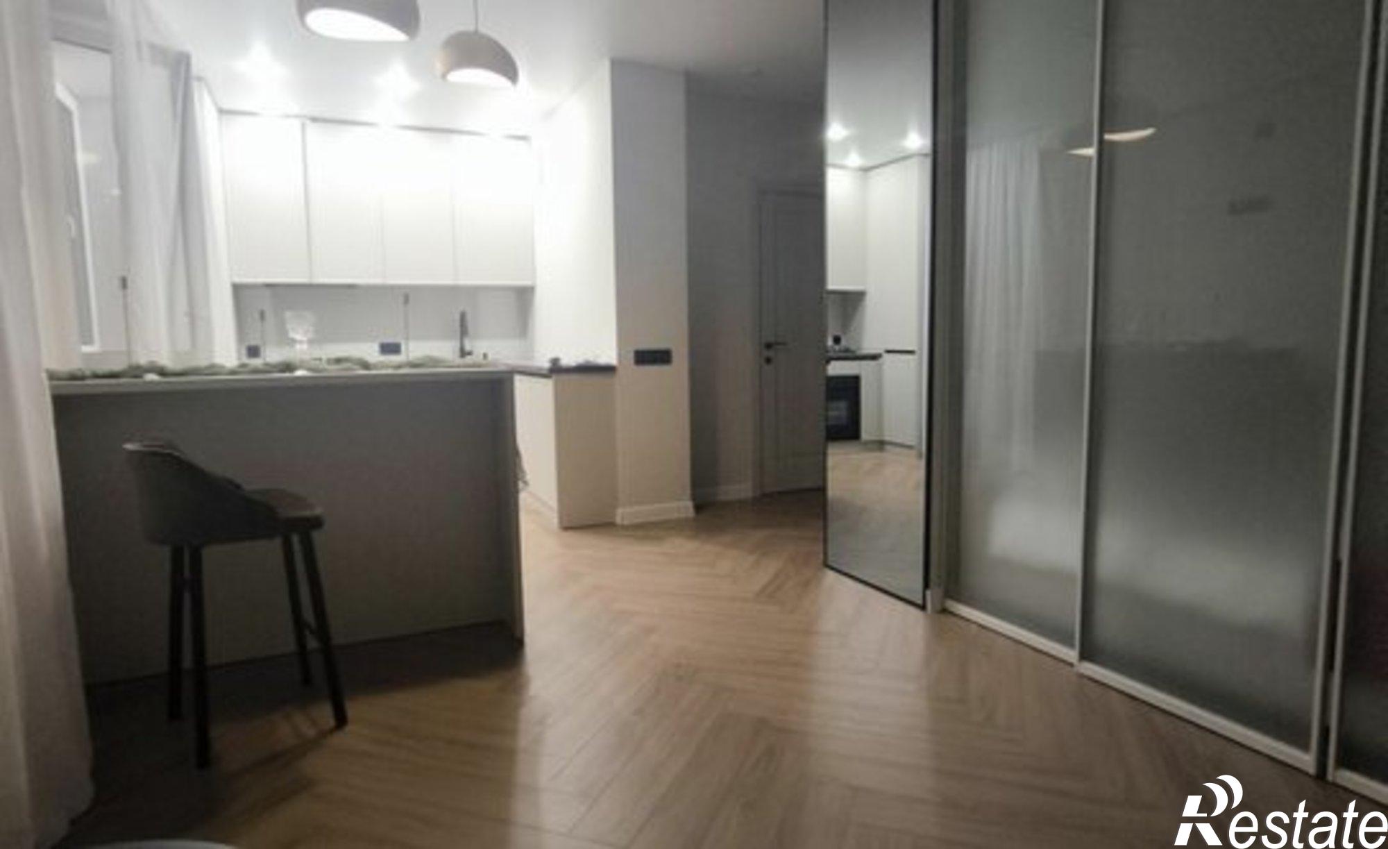 Купить квартиру за 5 350 000 рублей на улица Рогожникова, 21/1 к2