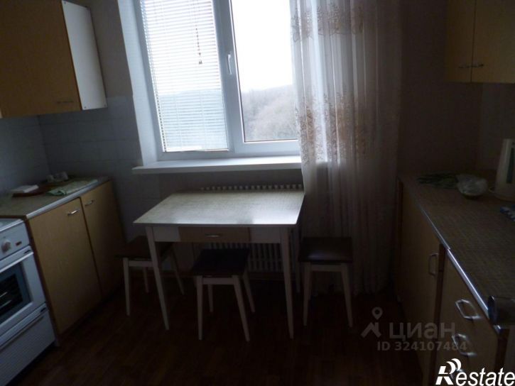 2-комн квартира улица Космонавтов, 12,  д. 12