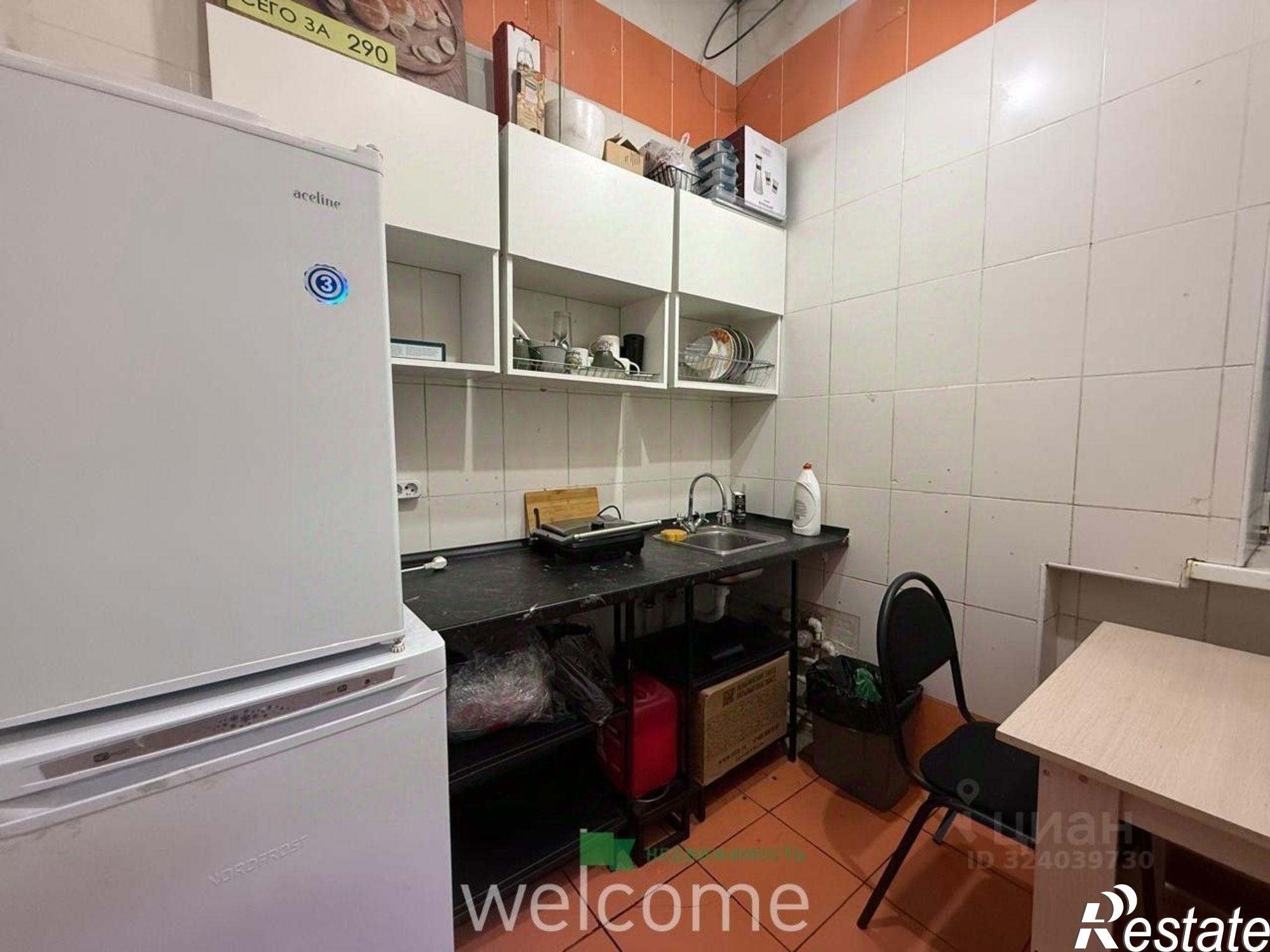 Сдать торговое помещение за 188 500 рублей на ул 50 лет ВЛКСМ, 24а