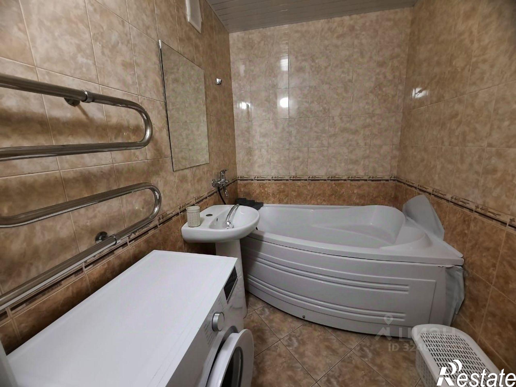 Сдать квартиру за 35 000 рублей на пер Менделеева, 4