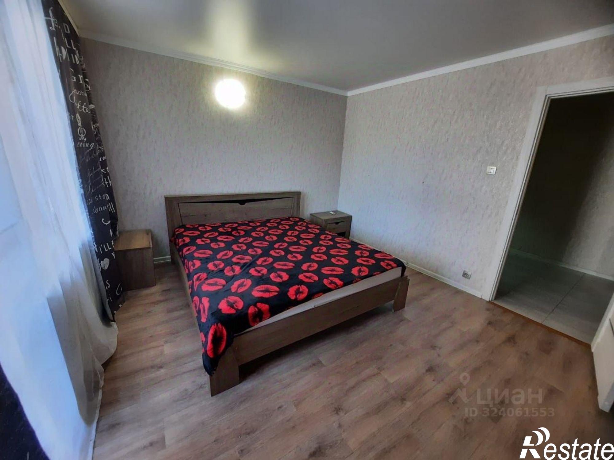 Сдать квартиру за 35 000 рублей на пер Менделеева, 4