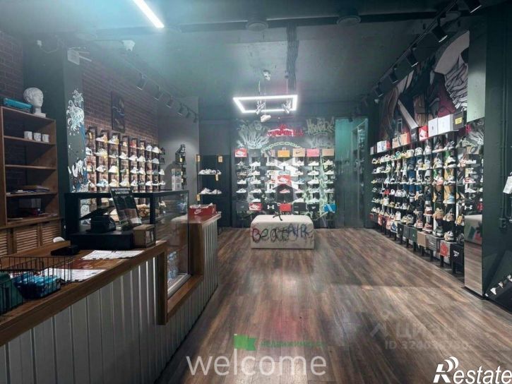 Торговое помещение ул 50 лет ВЛКСМ, 24а,  д. 24а