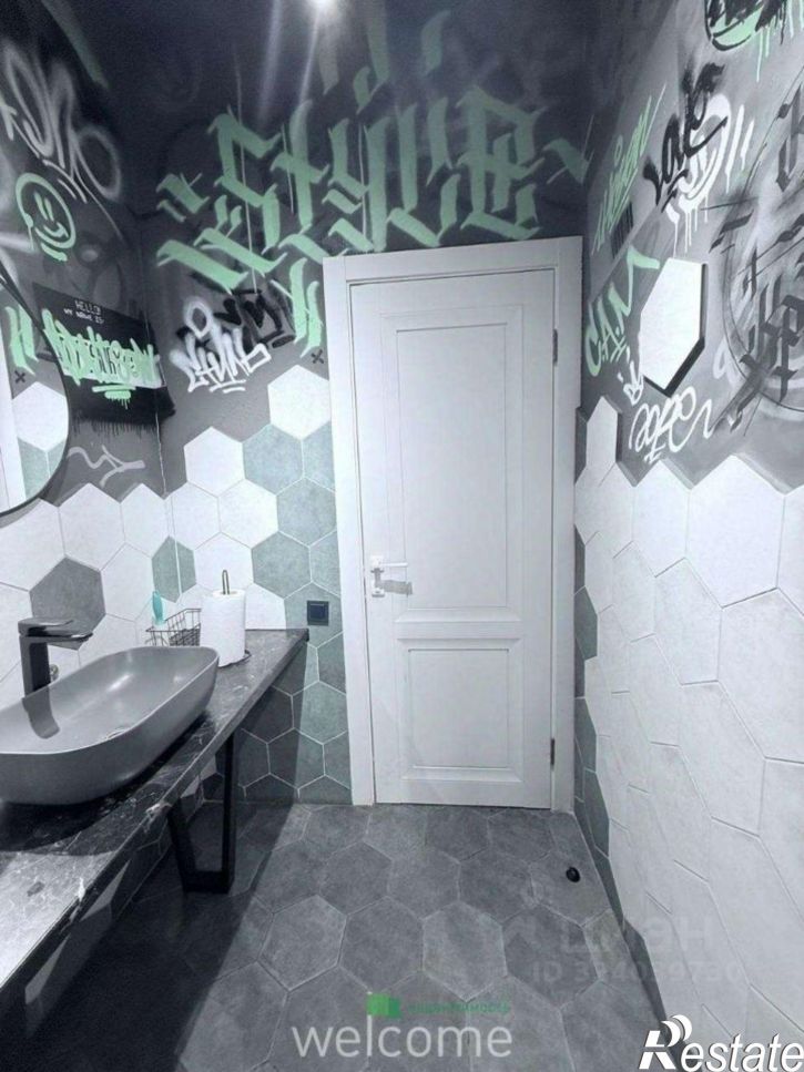 Торговое помещение ул 50 лет ВЛКСМ, 24а,  д. 24а