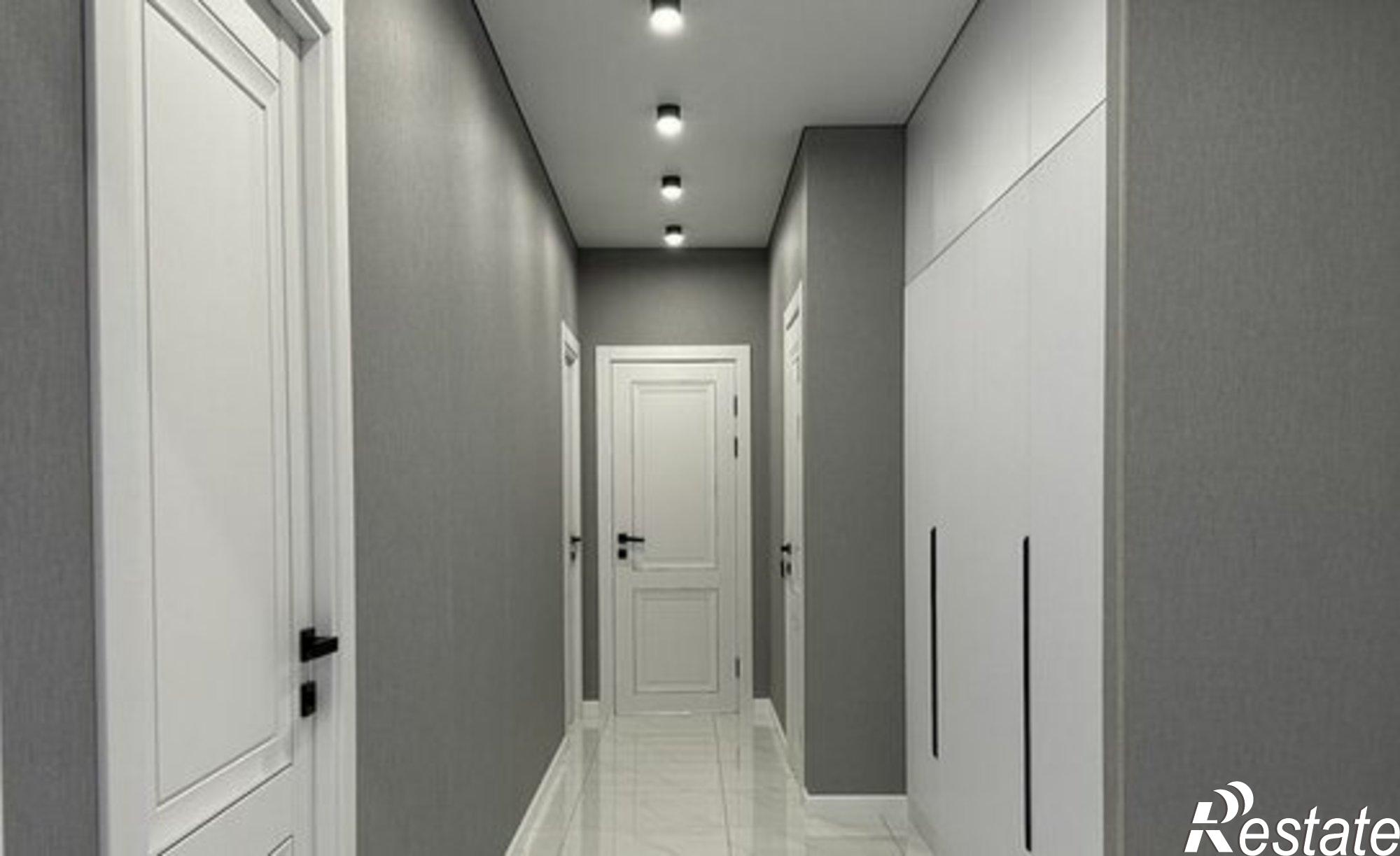 Купить квартиру за 10 400 000 рублей на Гражданская улица, 1/3