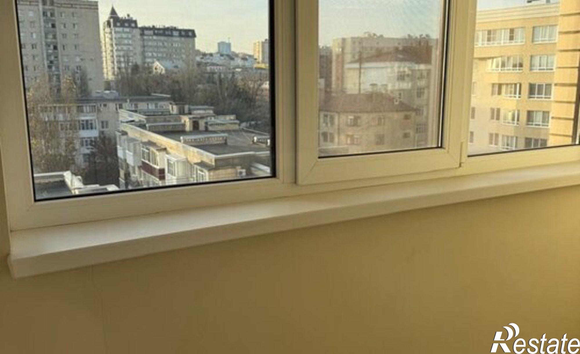 Купить квартиру за 10 000 000 рублей на ул Комсомольская, 30