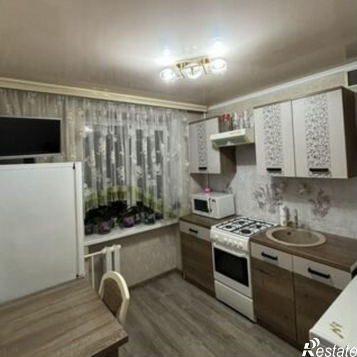 2-комн квартира улица Мира, 3,  д. 3