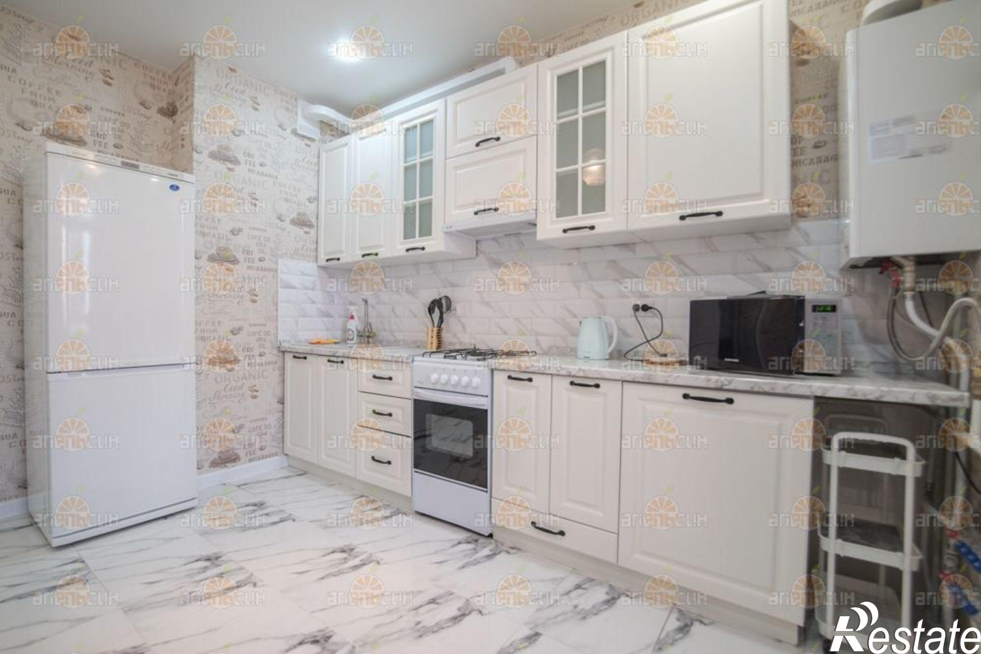 Сдать квартиру за 33 000 рублей на Матрены Наздрачевой, 3/1