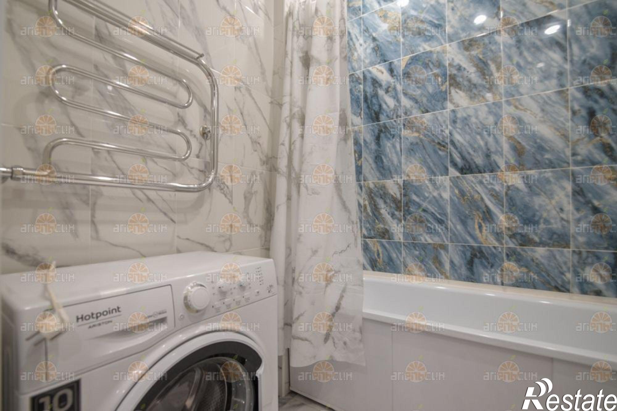 Сдать квартиру за 33 000 рублей на Матрены Наздрачевой, 3/1