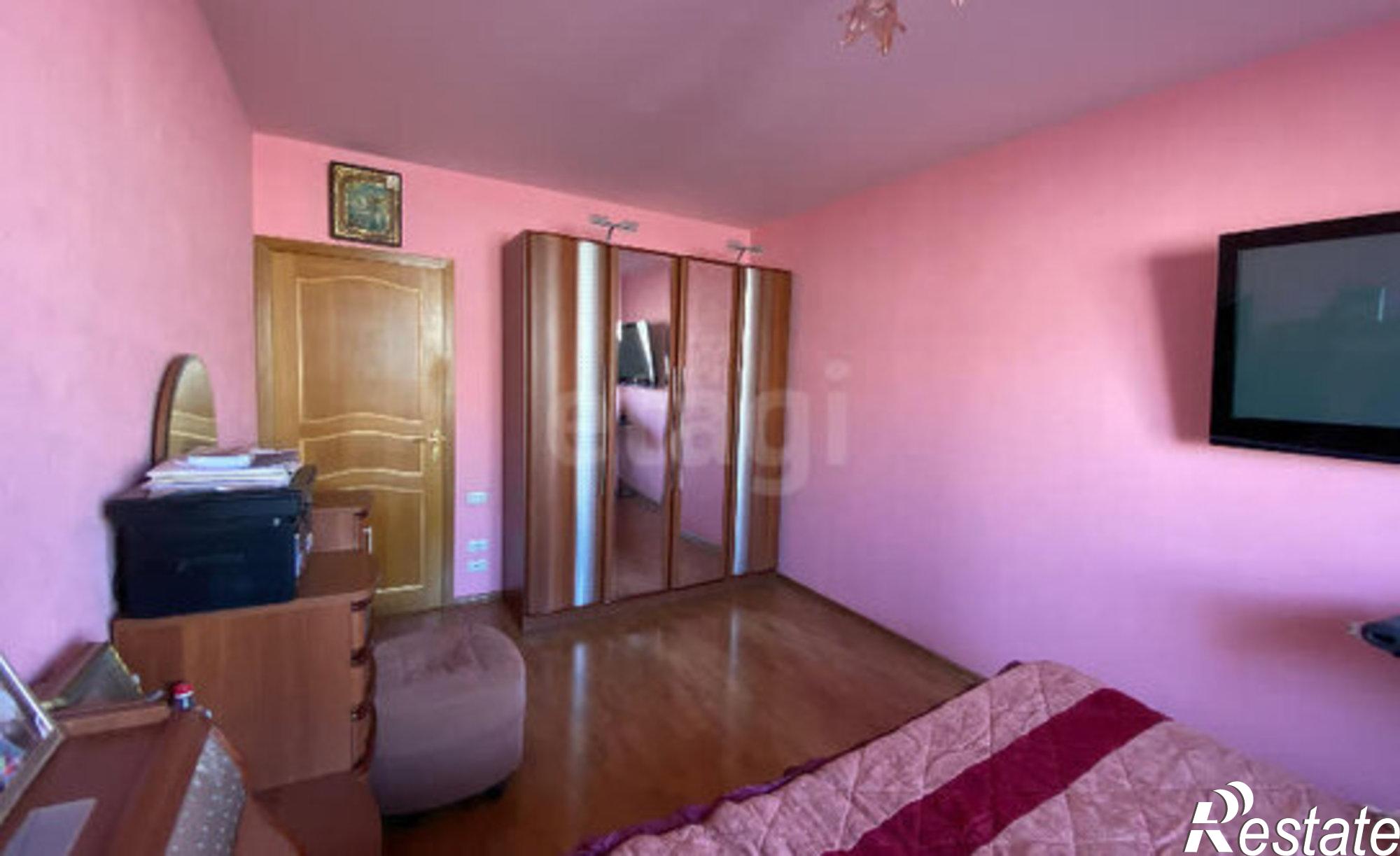 Купить квартиру за 6 700 000 рублей на ул Пирогова, 22/2