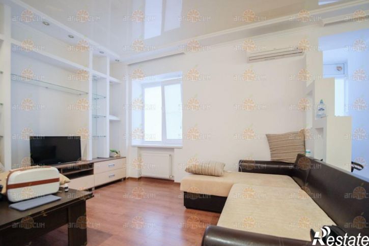 2-комн квартира Лопырина, 121