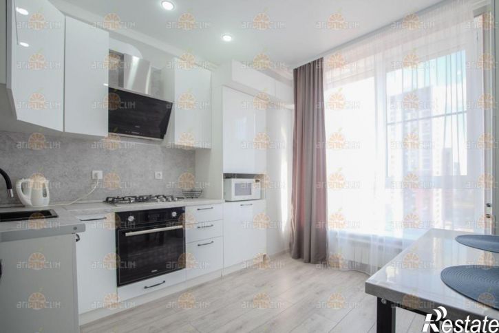 1-комн квартира Павла Буравцева, 42