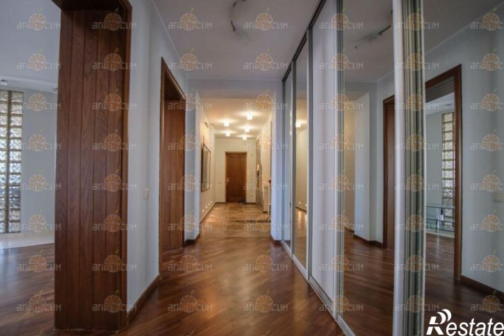 4-комн квартира Лермонтова, 129а