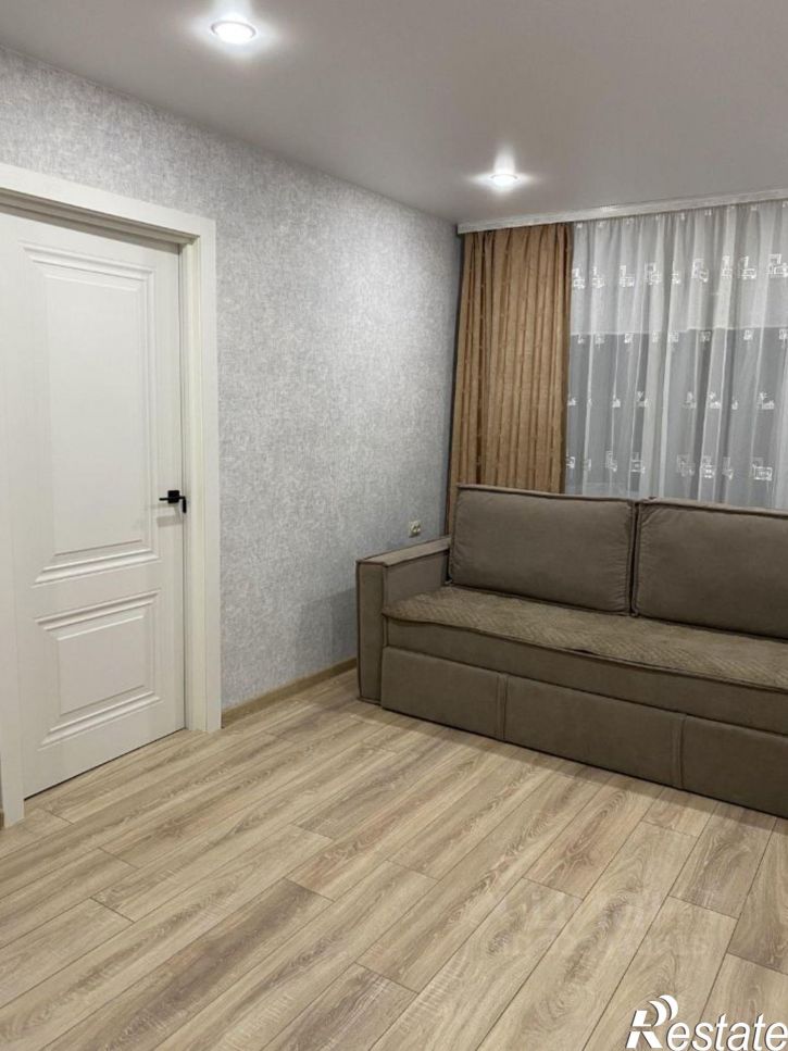 2-комн квартира улица Дзержинского, 172,  д. 172