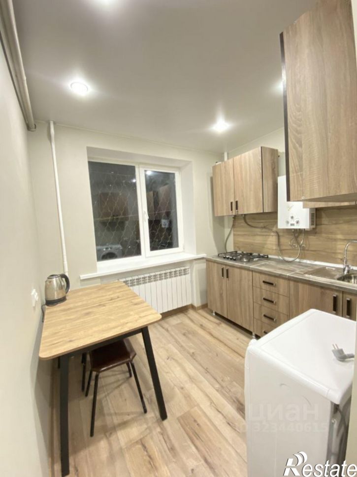 2-комн квартира улица Дзержинского, 172,  д. 172