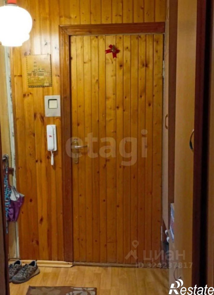 3-комн квартира ул Космонавтов, 8,  д. 8