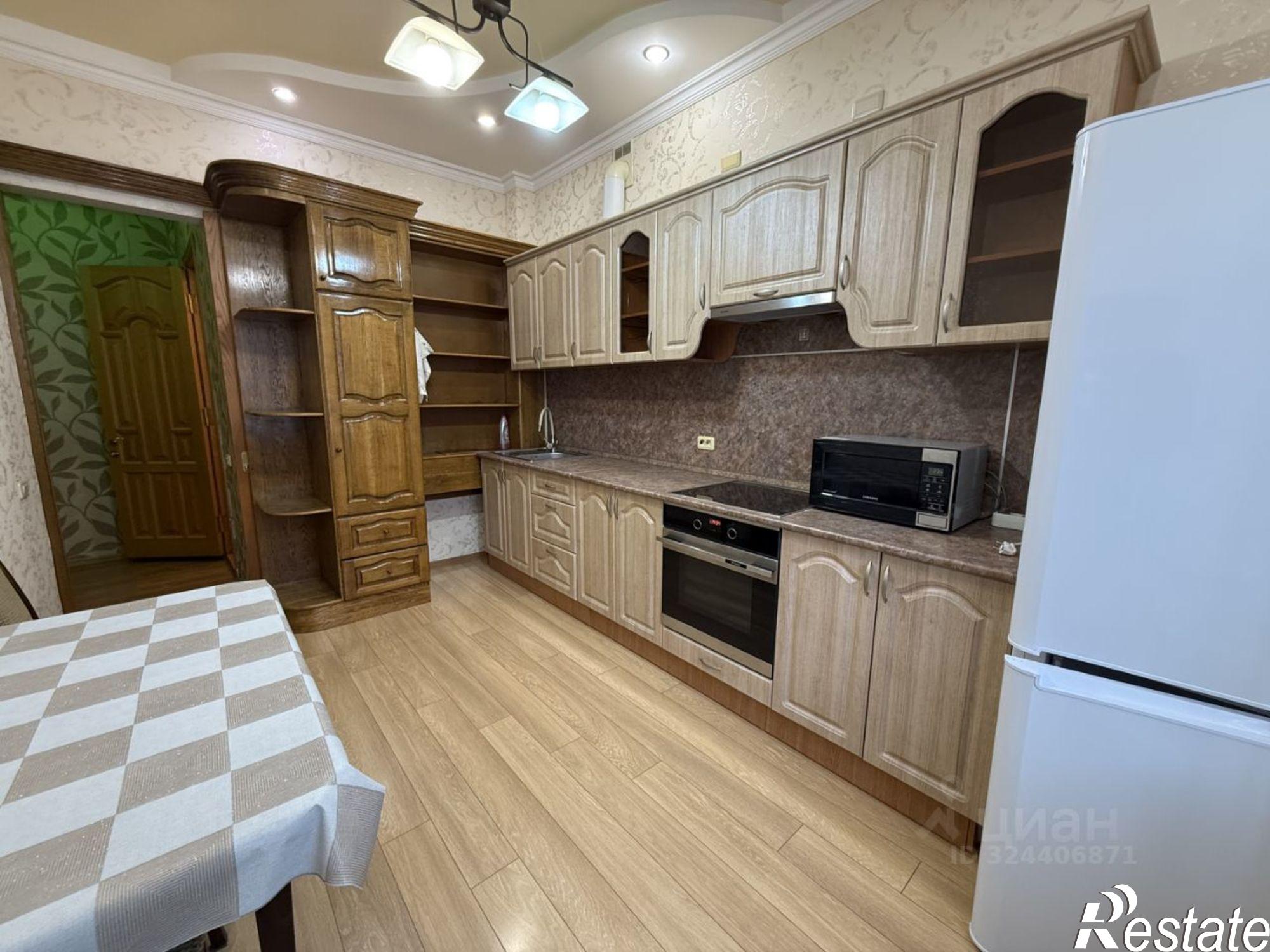 Сдать квартиру за 43 000 рублей на Советская улица, 10А