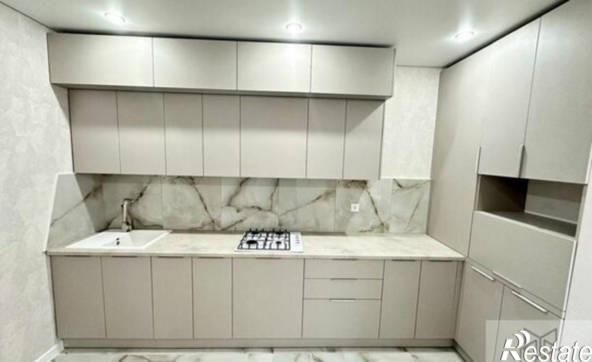 Купить квартиру за 7 900 000 рублей на улица Рогожникова, 5