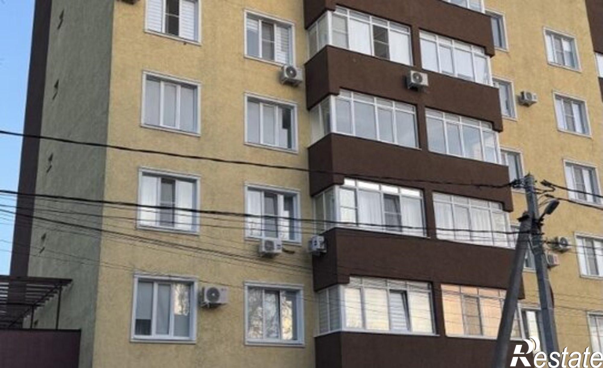 Купить квартиру за 6 000 000 рублей на пер Петрова, 14